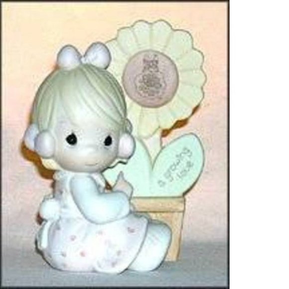 Precious Moments Love Figurine Spring Flowers "A Growing Love" #E-0108 1987 - Picture 1 of 4